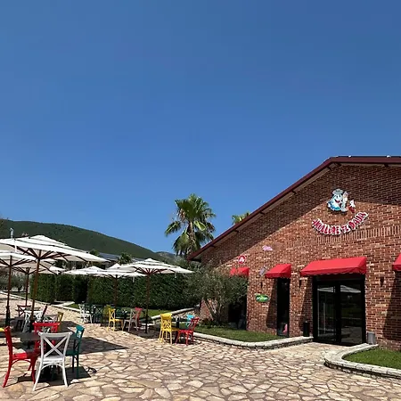 Rozafa Fish Hotel Elbasan