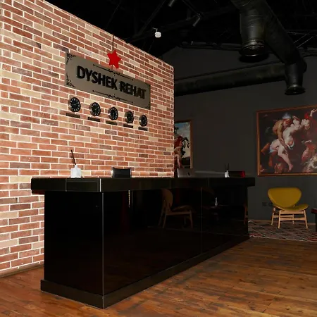 Rozafa Fish 酒店 爱尔巴桑