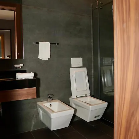 Rozafa Fish Hotel Elbasan