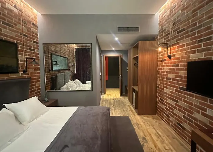 Rozafa Fish Отель